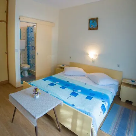 Violet Apartment